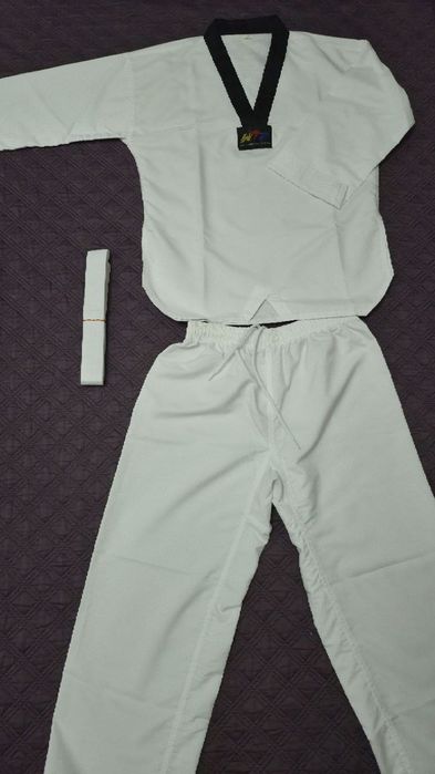 Taekwando va Karate sport kiymi