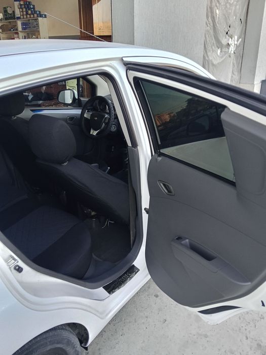 Продантся Spark 2011 год