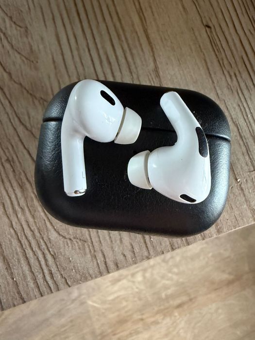 Apple AirPods Pro 2