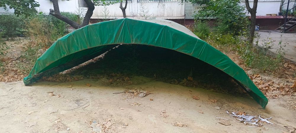 Навес для автомобиля. Размер 3,5м на 6м. Цена за всё 3 млн сум.