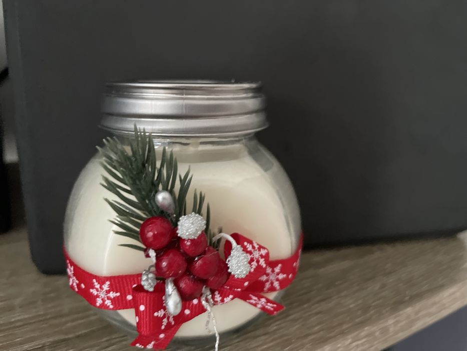 Ръчно изработени коледни свещи от чист пчелен и чист соев восък