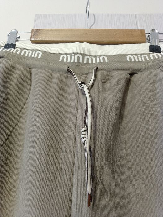 Страхотни спортни джинси