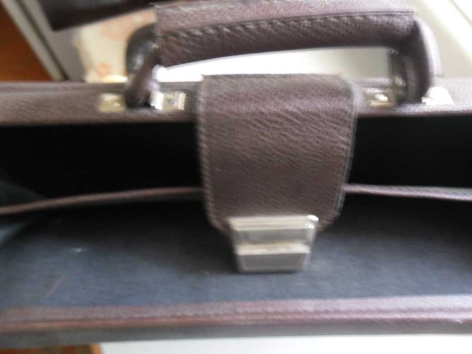 Портфель для Деловых Бумаг , Документов  и Командировок