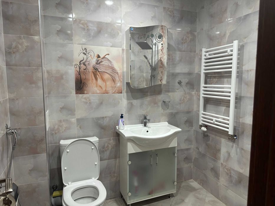 Дава се под наем Тристаен апартамент в Стара Загора, Център - 90 кв.м за 510 € - Снимка #10