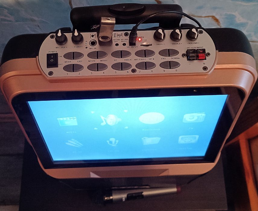 Караоке тонколона MBA.