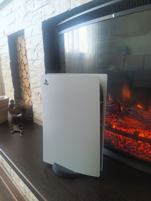 PlayStation 5 с 2 джостиками