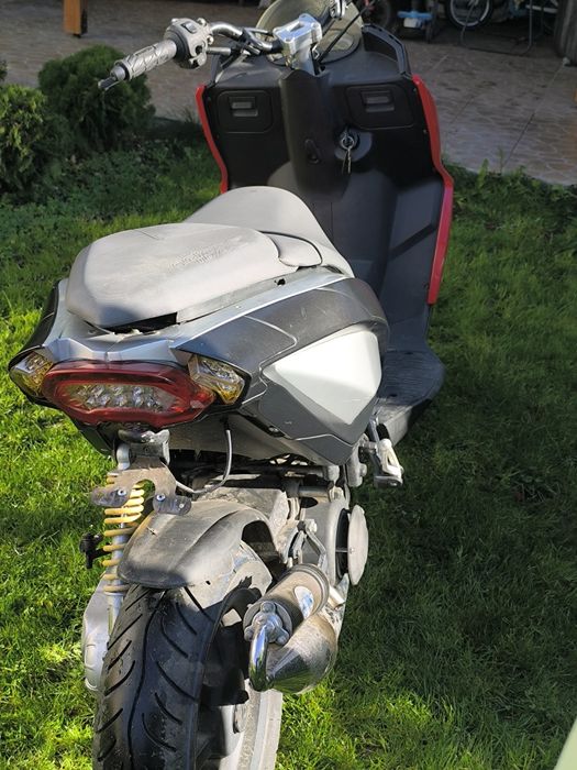 Скутер BENELLI 50сс (с документи)