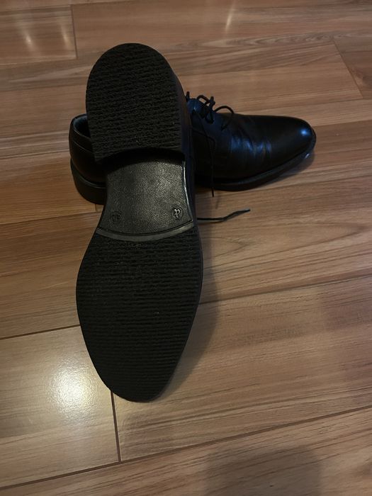 Vand pantofi barbatesti eleganti din piele