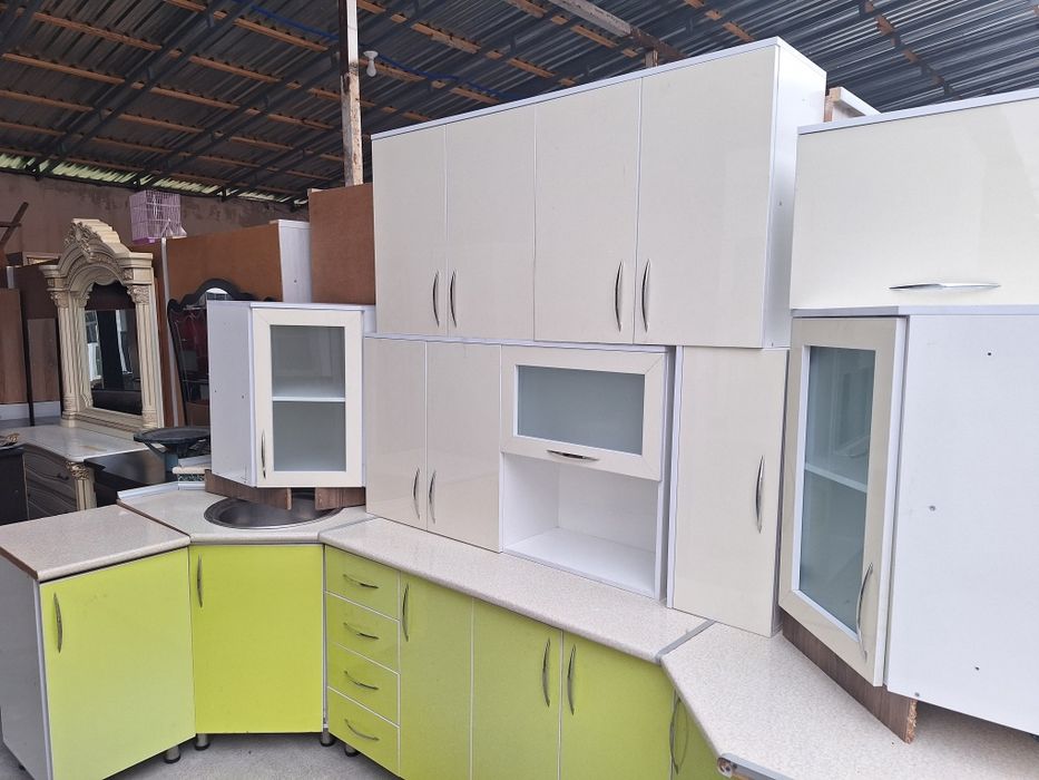Срочно продам Кухонный гарнитур цены в описание