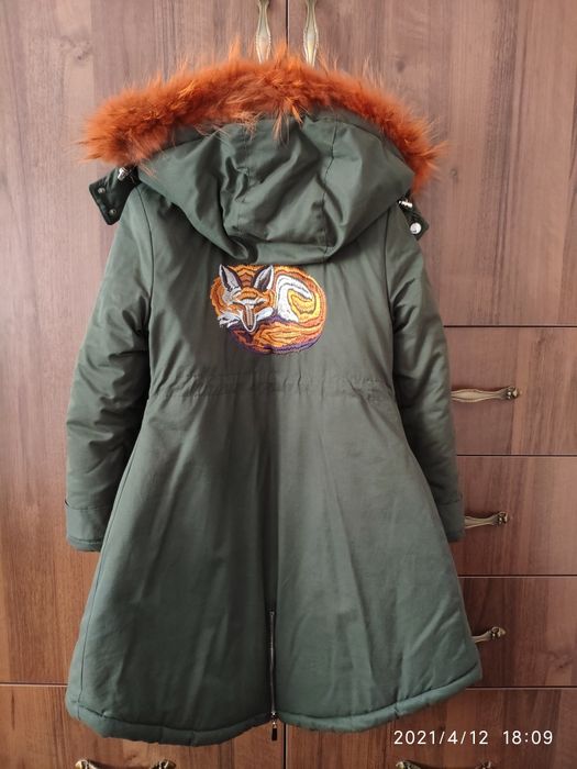 Продам куртку парку на девочку