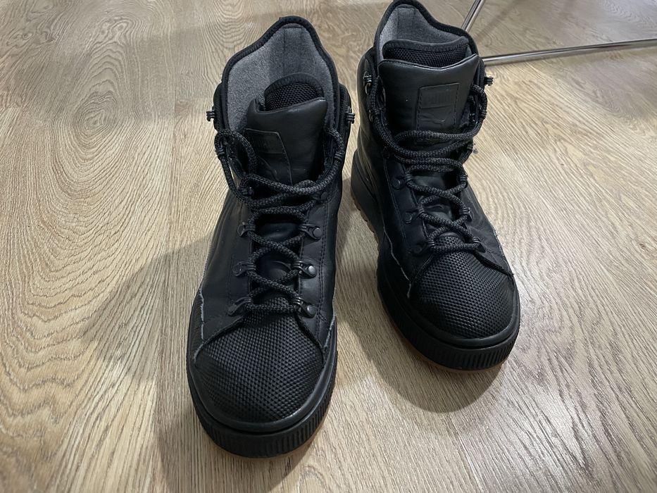 Vând ghete unisex Puma, marimea 40.5