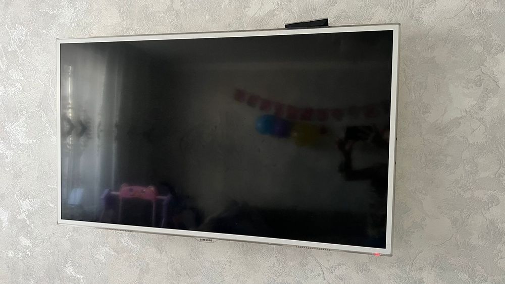 Телевизор Самсунг LG