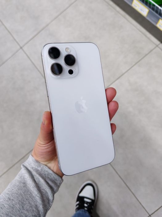 Продам айфон 16 про макс iphone 16 pro max