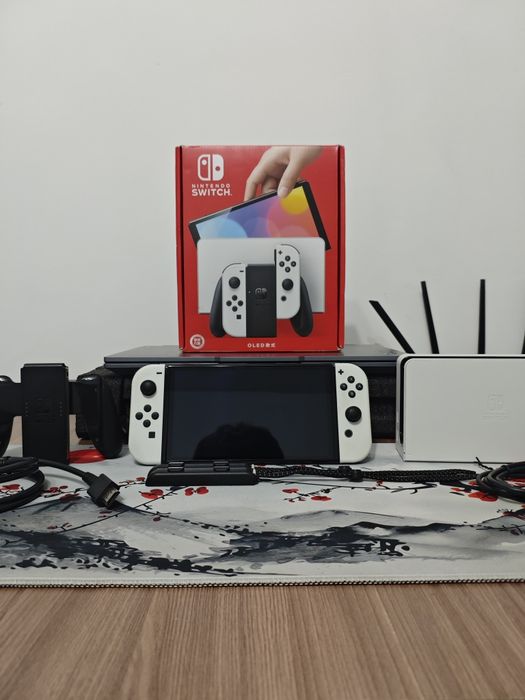 Прошитый Nintendo switch oled + полный комплект (актуально)