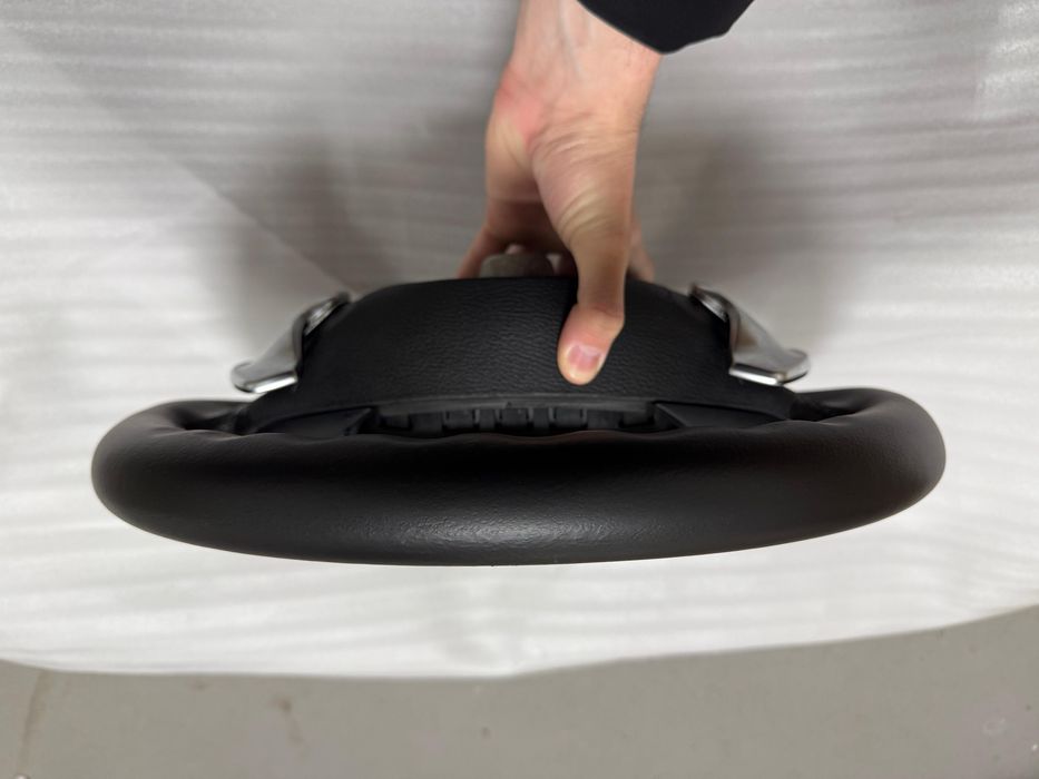 Volan Bmw X5 E70,X6 E71 negru complet cu airbag si padele