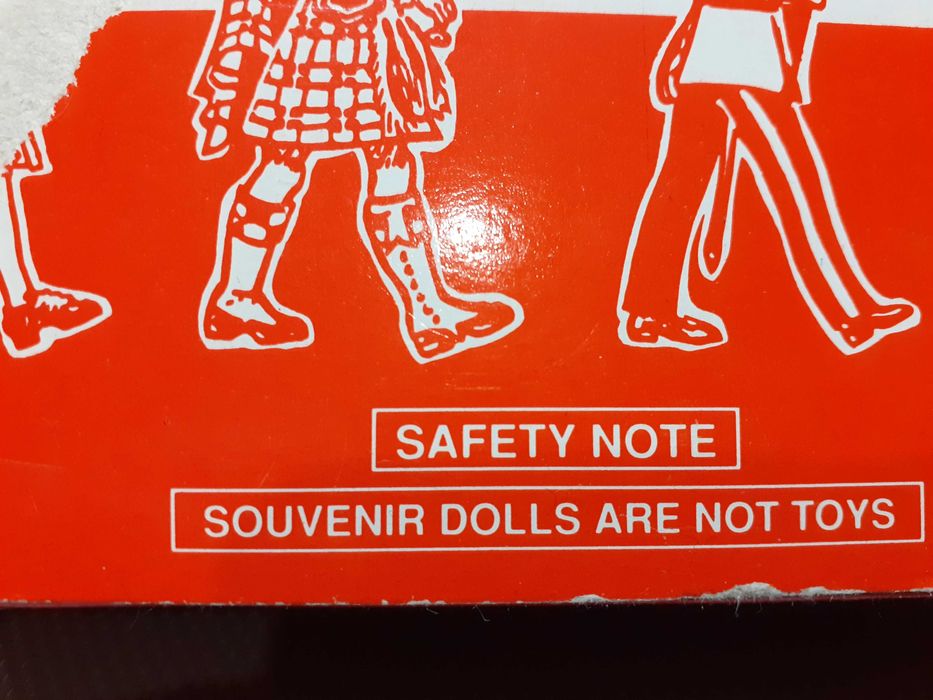 Комплект 3 кукли-Лондон THE ROYAL PARADE.Ориг.опаковка.Височ.14см