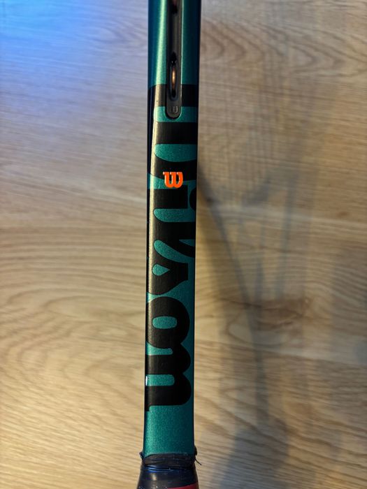 Wilson Blade v9 100 (300 гр.)