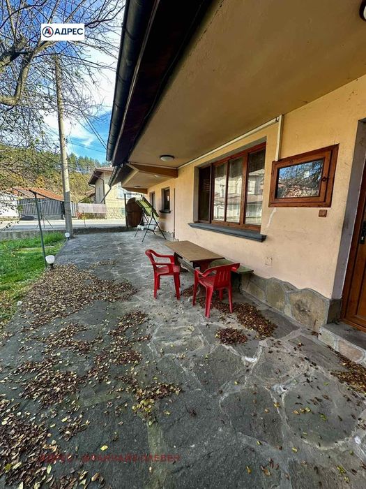 Продава се Къща в Априлци - 82 кв.м за 2183 €/кв.м - Снимка #2