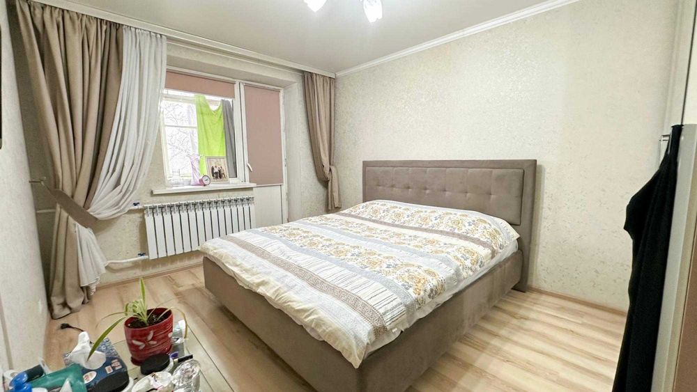 Продам зх комнатную квартиру.