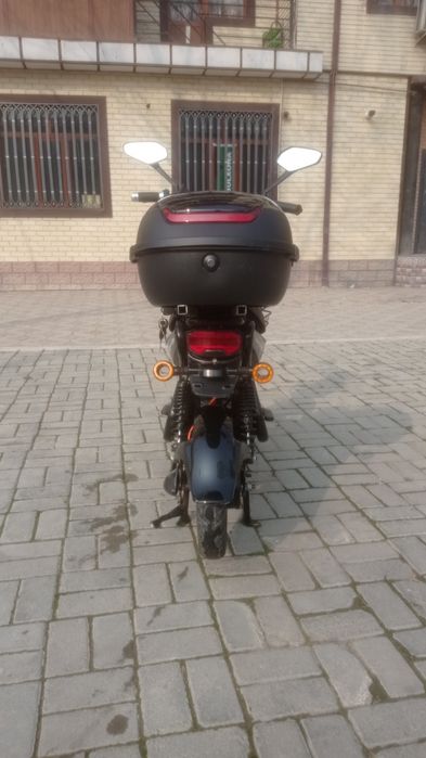 Скутер 150куб.Новый