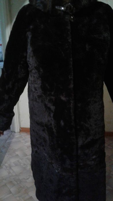 Продам мутоновую шубу