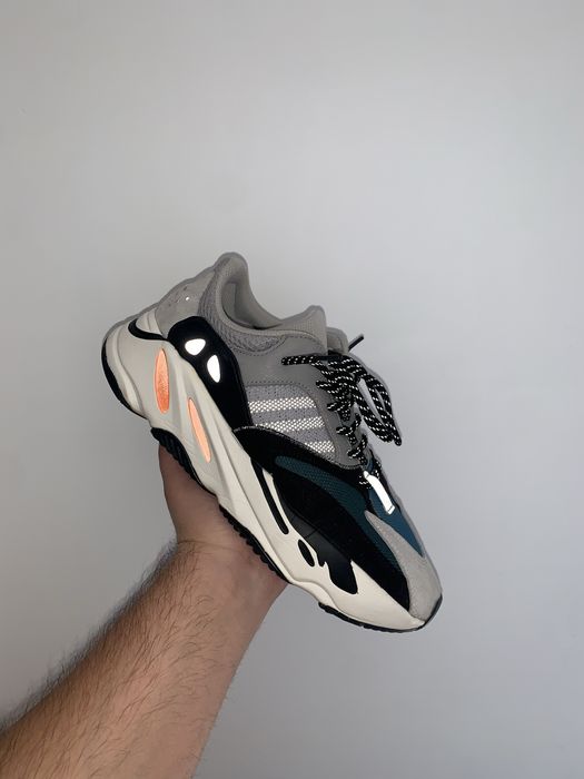 Yeezy 700 Wave Runner 43 1/3 og all LEGIT