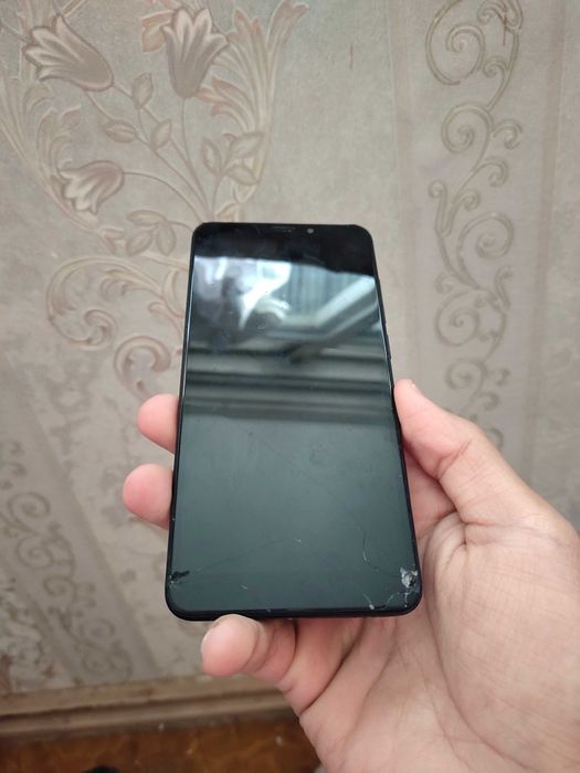 Redmi 5 32 gb  xotira 200 000 soʻm