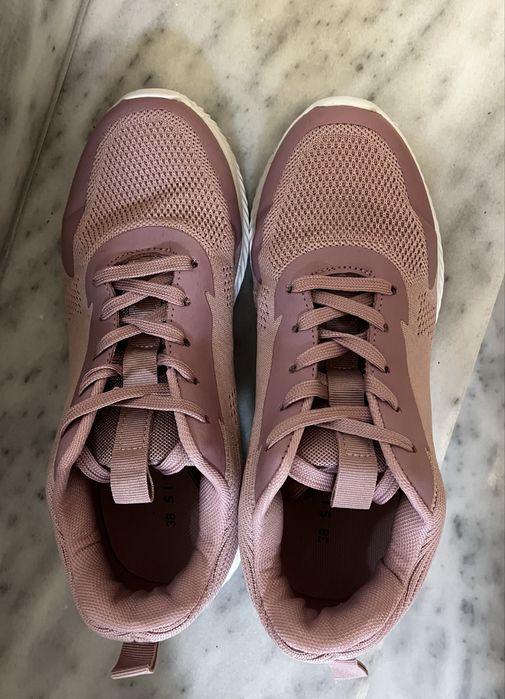 Дамски нови маратонки