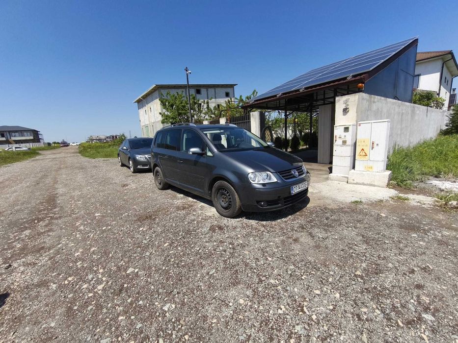 VAND VW TOURAN  2.0 tdi  BKD  140 cai din anul 2006