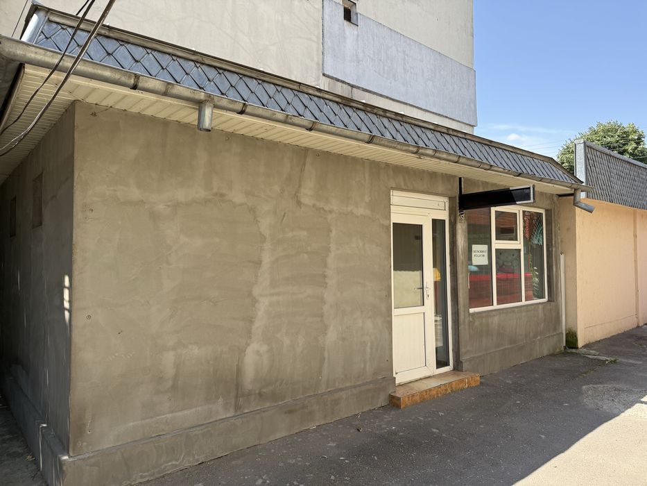Spatiu comercial in TG. BUJOR