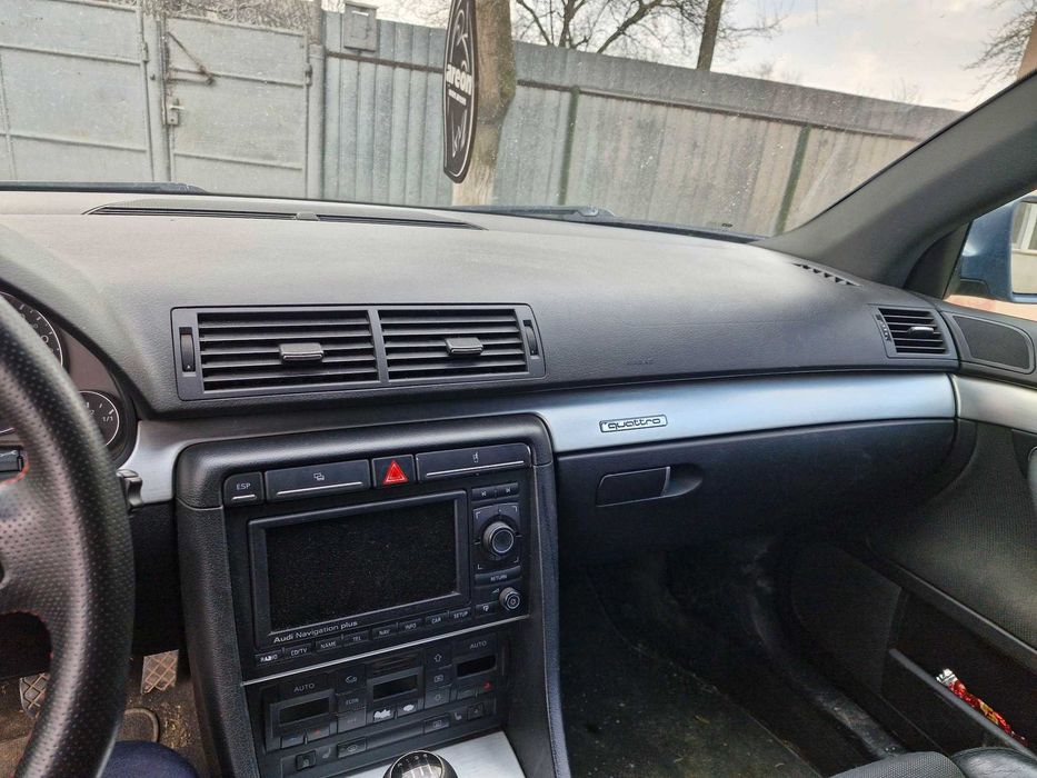 AUDI A4 0 — imagine 4