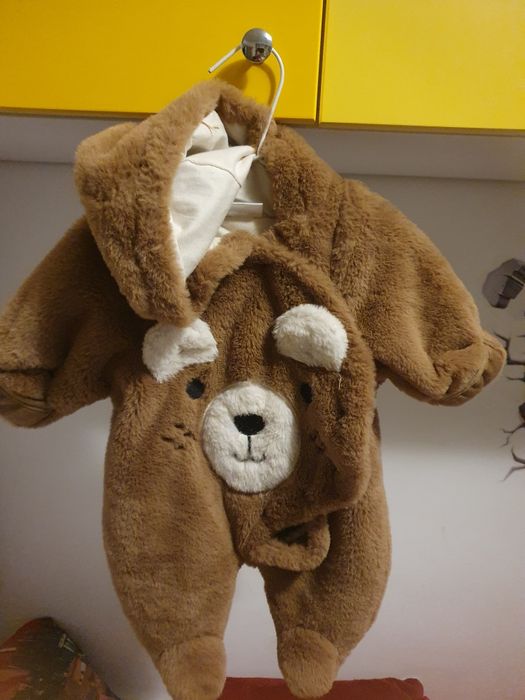 Hăinuțe noi bebelusi