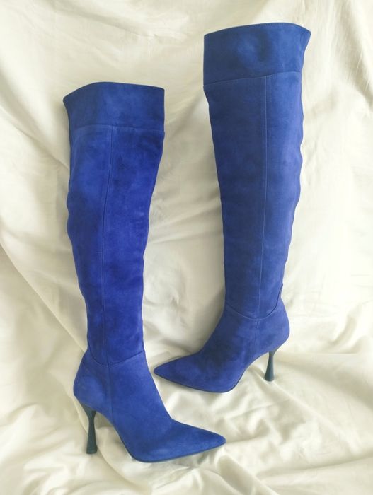 Сапоги итальянского бренда AGL из натуральной кожи