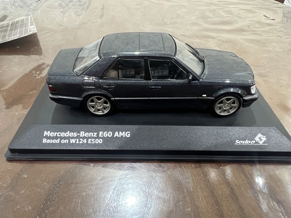 Sotiladi Mercedes w 124 E 60 AMG model