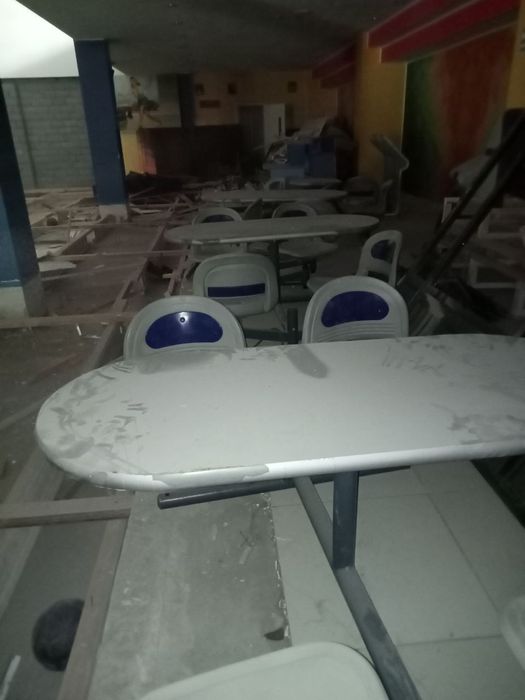 Стол стул сотилади