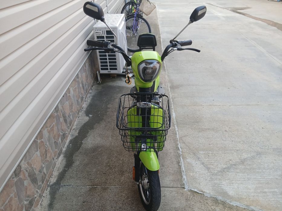 Електрически мотопед - педалетка