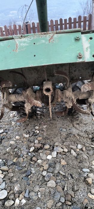 Motocultor bouyer benzină 10 cp și ferrari diesel