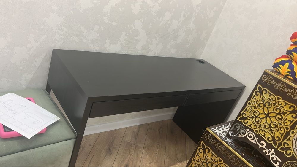 Продам стол письменный