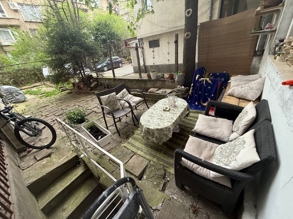 Продавам апартамент до НДК