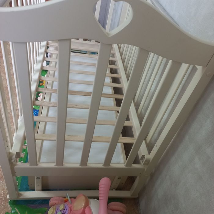 Детская кроватка