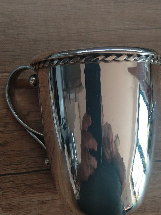 Продавам антикварна Данска сребърна чаша GEORG JENSEN 1923 г.