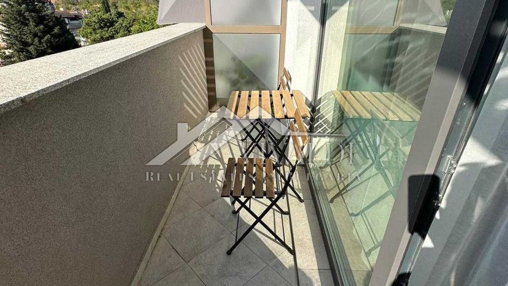 Дава се под наем Двустаен апартамент в к.к. Св.Св. Константин и Елена - 65 кв.м за 750 € - Снимка #7