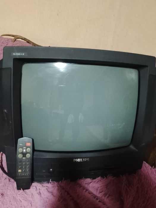 Продам телевизор Филипс
