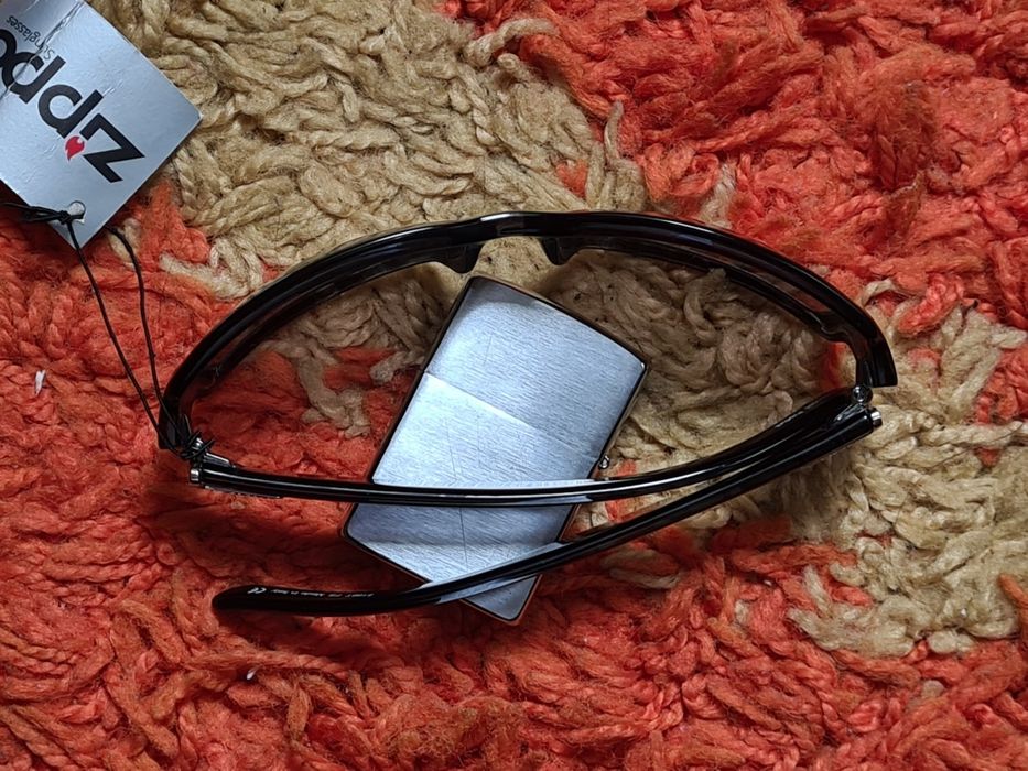 Bricheta/ochelari soare Zippo