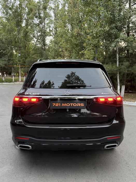 Mercedes Benz GLS450 4 matik 2023/2024 год