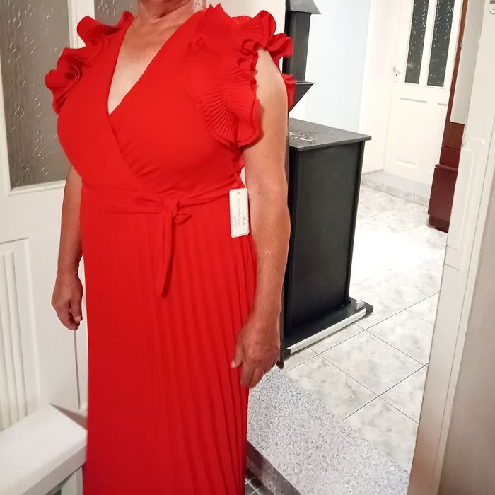 Чисто нова рокля