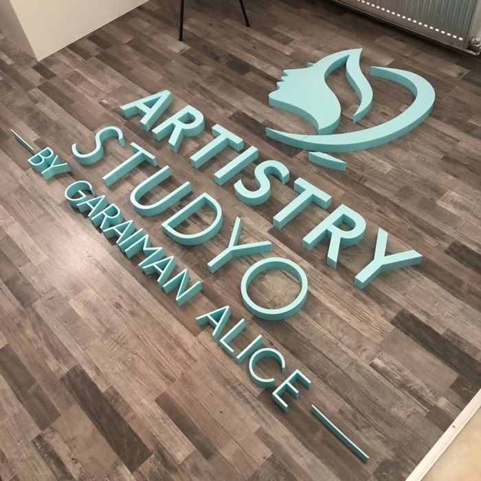 Litere din polistiren logo-uri cifre forme volumetrice reclama