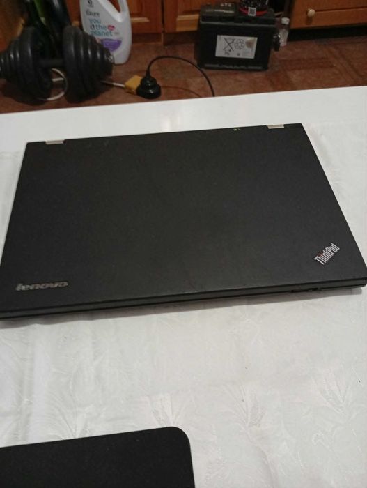 продавам лаптоп Lenovo т420 работи