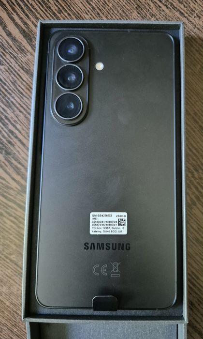 Vând Samsung S26