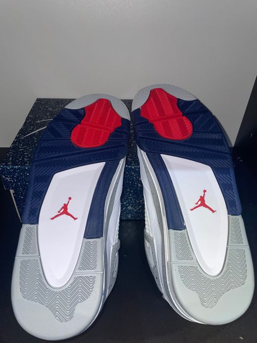 Nike Jordan 4 Retro Midnight Navy